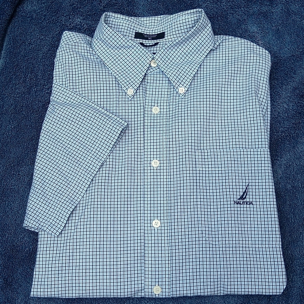 Nautica XL Short Sleeve Shirt